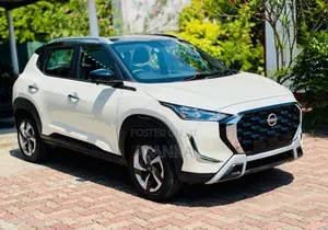 Nissan MAGNITE ACENTA EZ-SHIFT 2025 SUV (Used)