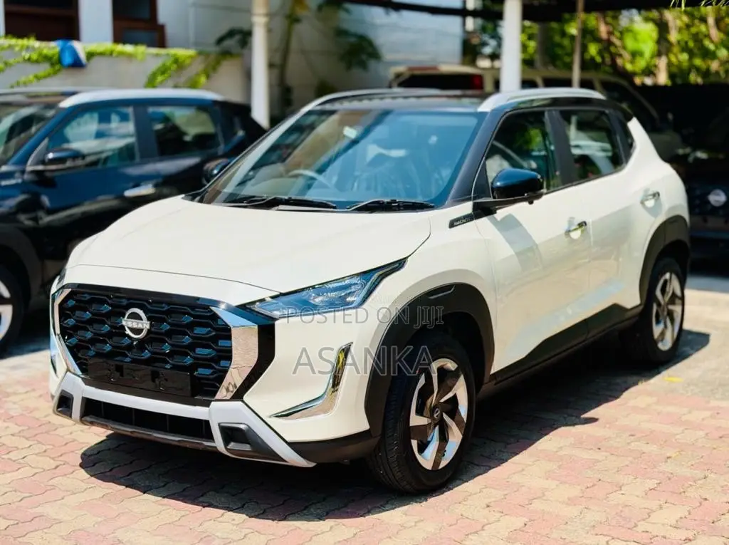Nissan MAGNITE ACENTA EZ-SHIFT 2025 SUV (Used)