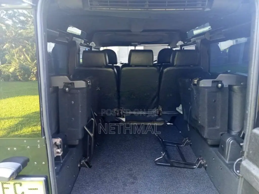 Land-Rover Defender 1979 SUV (Used)
