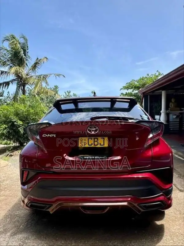 Toyota CHR 2018 SUV (Used)