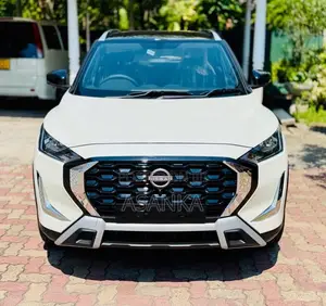 Nissan MAGNITE ACENTA EZ-SHIFT 2025 SUV (Used)