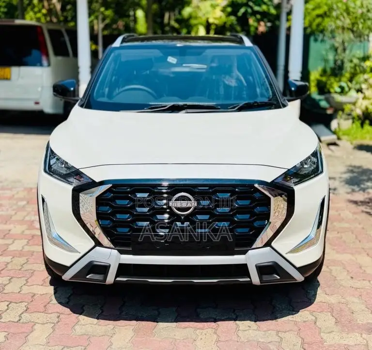 Nissan MAGNITE ACENTA EZ-SHIFT 2025 SUV (Used)
