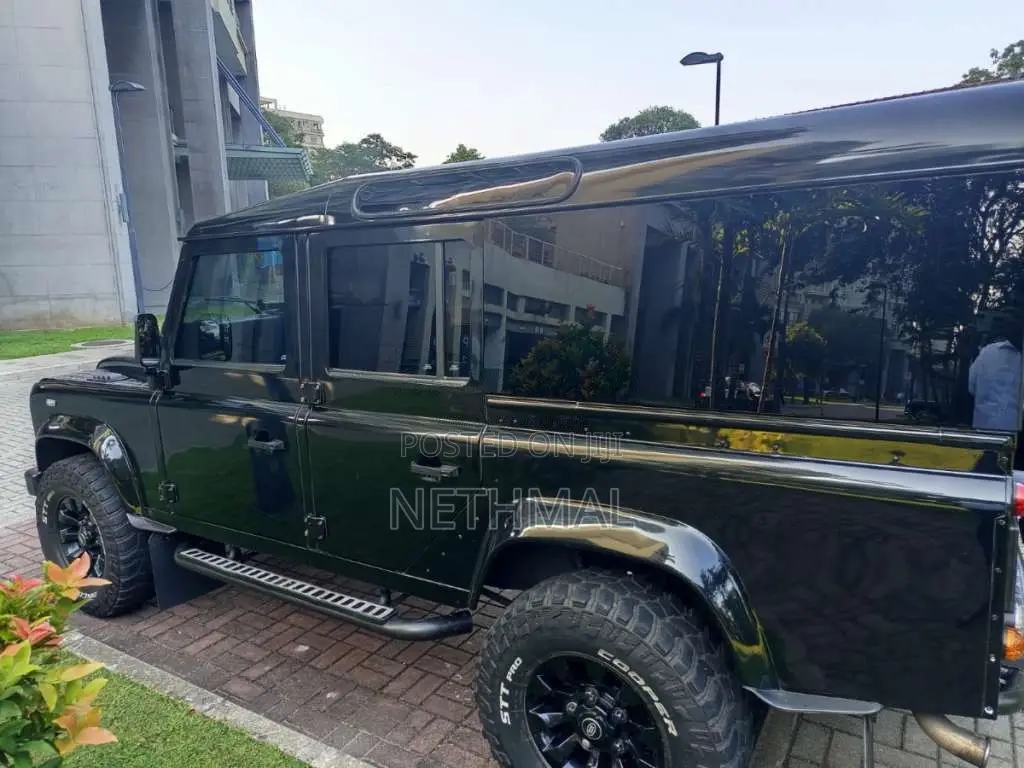 Land-Rover Defender 1979 SUV (Used)