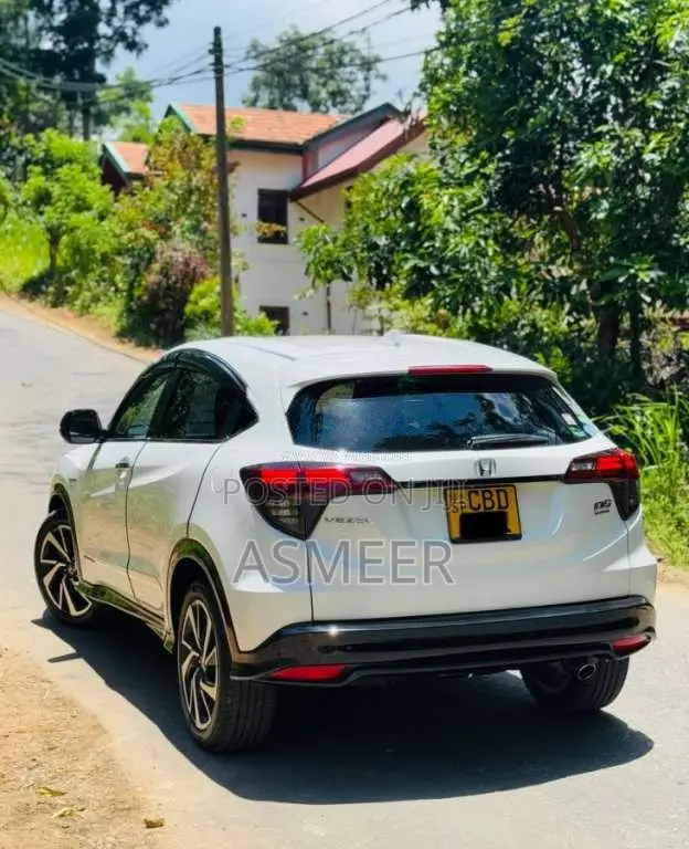 Honda VEZEL 2018 SUV (Used)