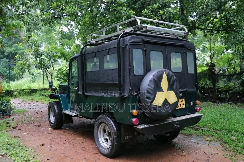 Mitsubishi 4DR5 J44 1980 SUV (Used)