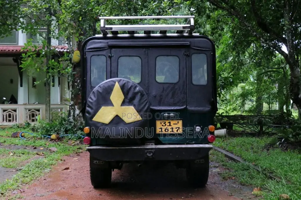 Mitsubishi 4DR5 J44 1980 SUV (Used)