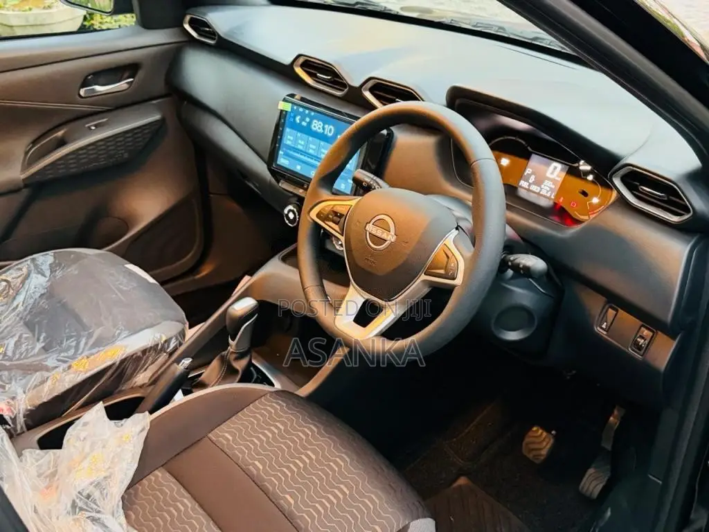 Nissan Magnite CVT TURBO BN 2025 SUV Brand New
