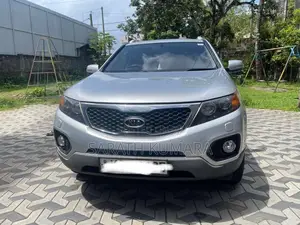 Kia Sorento 2011 SUV (Used)
