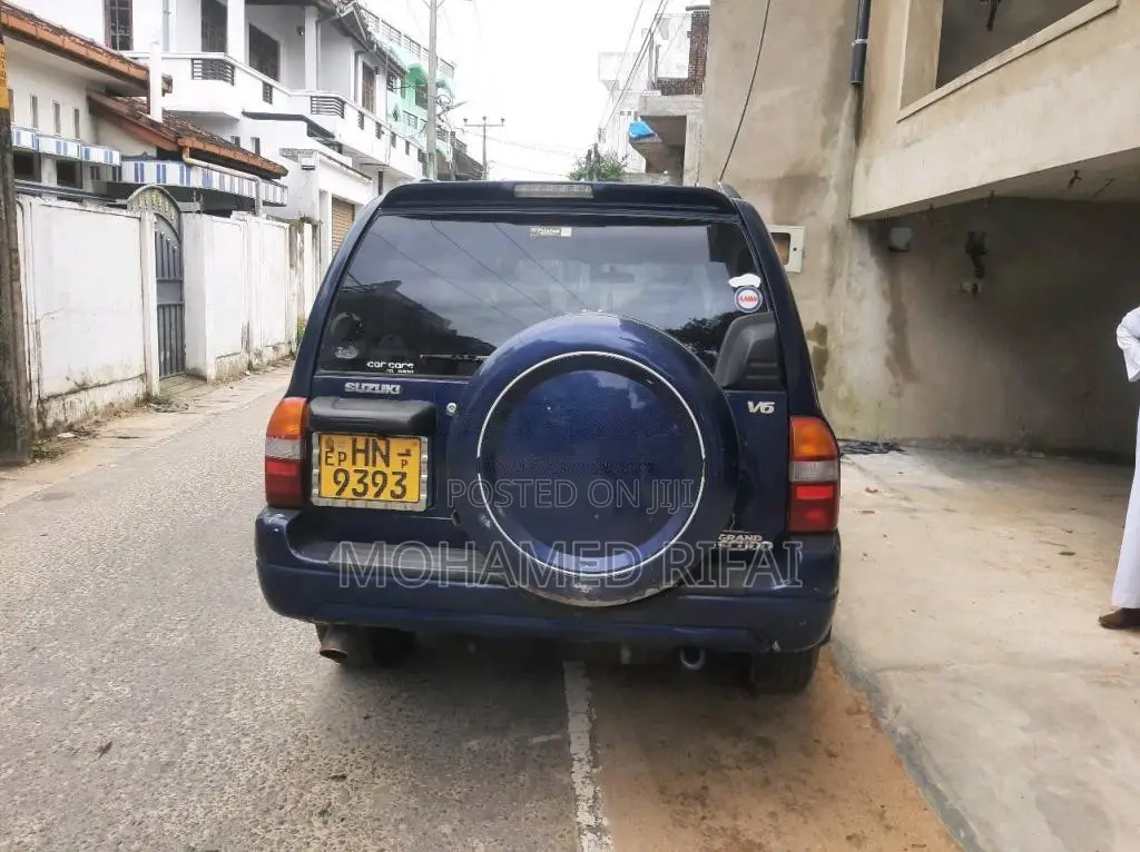 Suzuki Vitara 2001 SUV (Used)