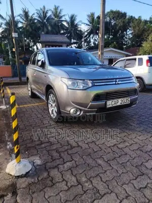 Mitsubishi Outlander 2014 SUV (Used)