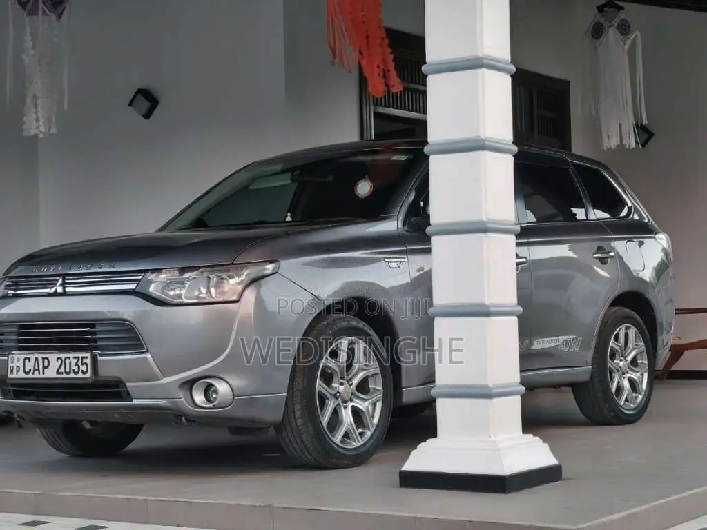 Mitsubishi Outlander 2014 SUV (Used)
