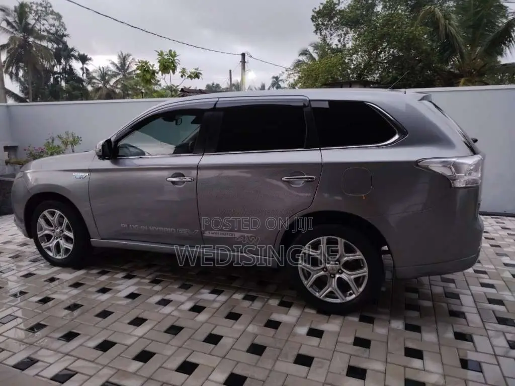 Mitsubishi Outlander 2014 SUV (Used)