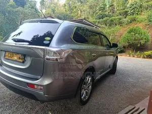 Mitsubishi Outlander 2014 SUV (Used)