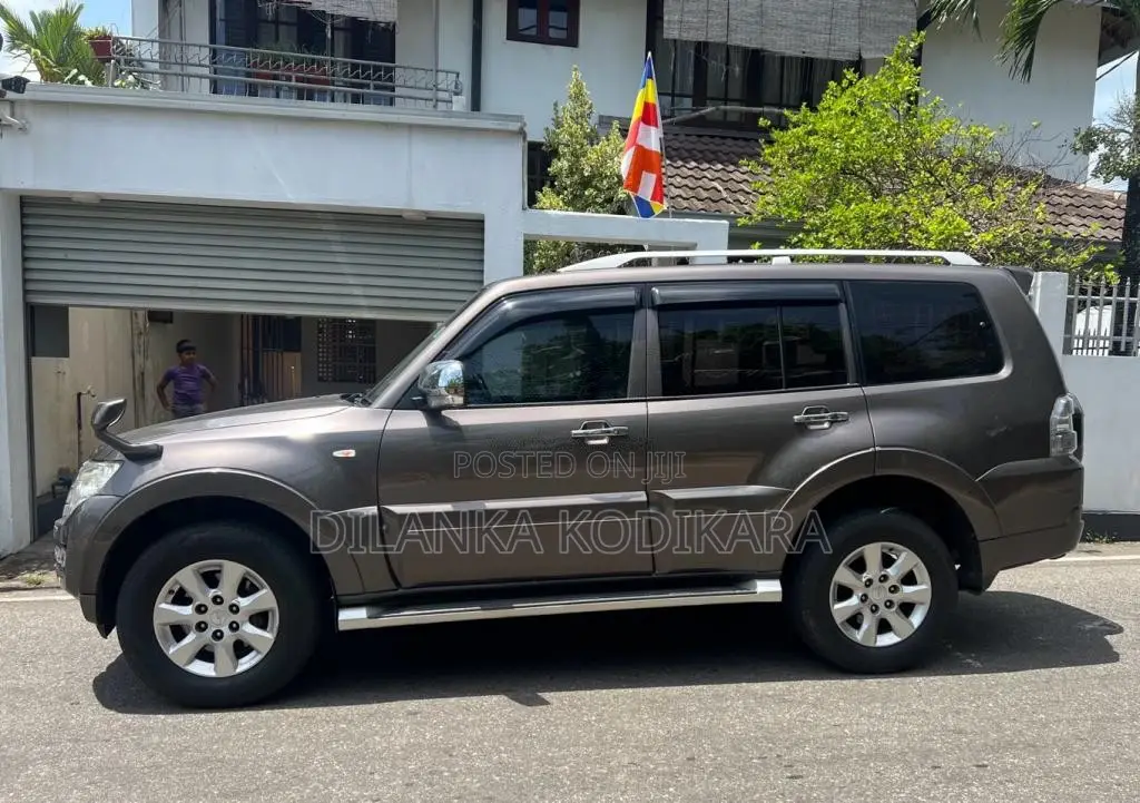 Mitsubishi Montero 2013 SUV (Used)