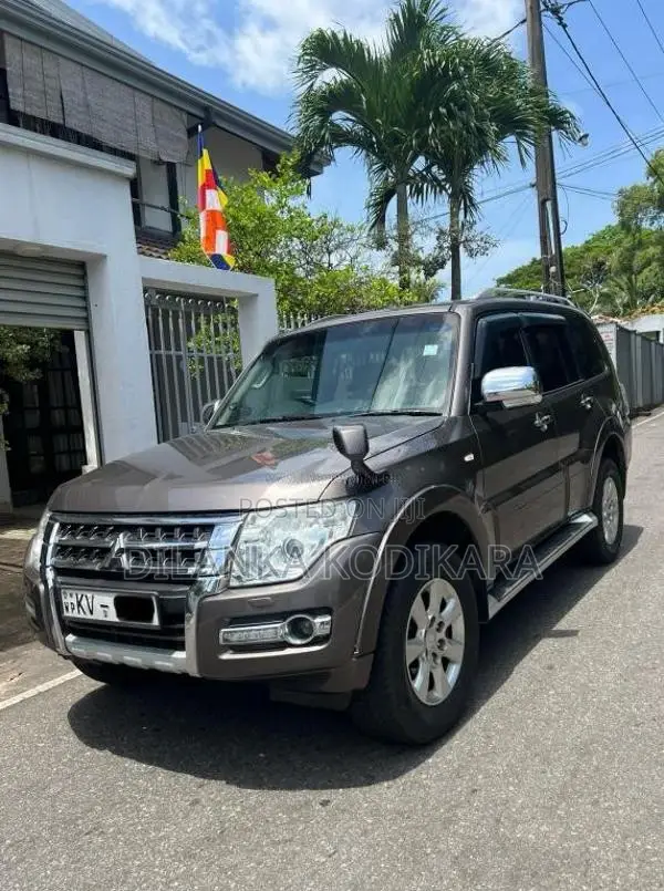 Mitsubishi Montero 2013 SUV (Used)
