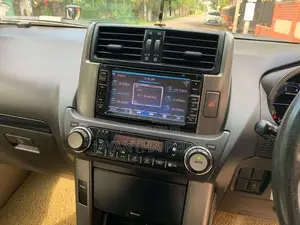 Toyota Land Cruiser Prado TRJ 150 2012 SUV (Used)