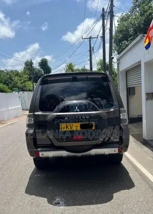 Mitsubishi Montero 2013 SUV (Used)