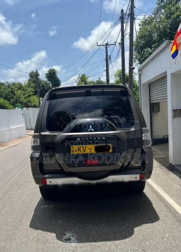 Mitsubishi Montero 2013 SUV (Used)
