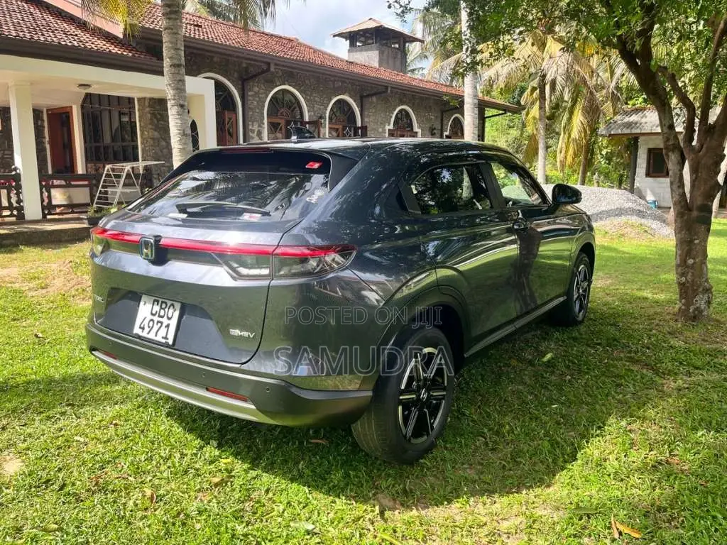 Honda Vezel 2023 SUV (Used)