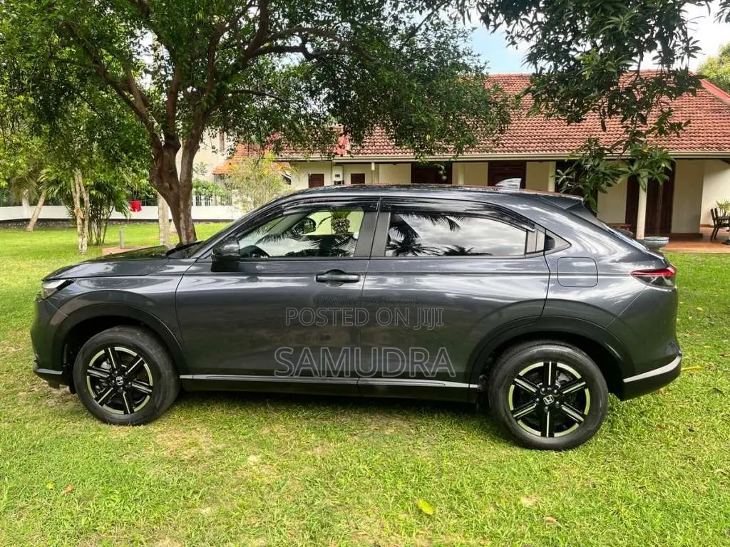 Honda Vezel 2023 SUV (Used)