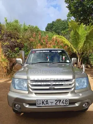 Mitsubishi GDI 2001 SUV (Used)