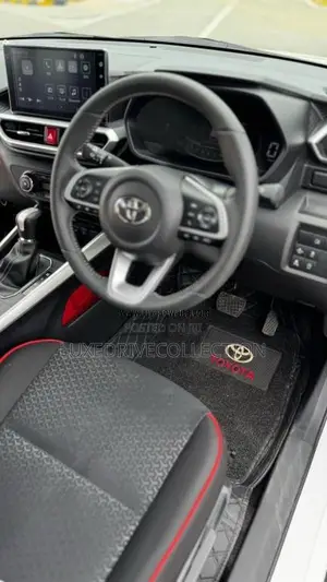 Toyota Raize 2025 SUV (Used)