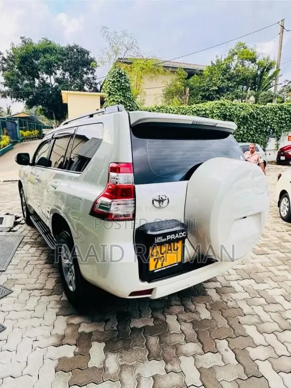 Toyota Land Cruiser Prado 150 2014 SUV (Used)
