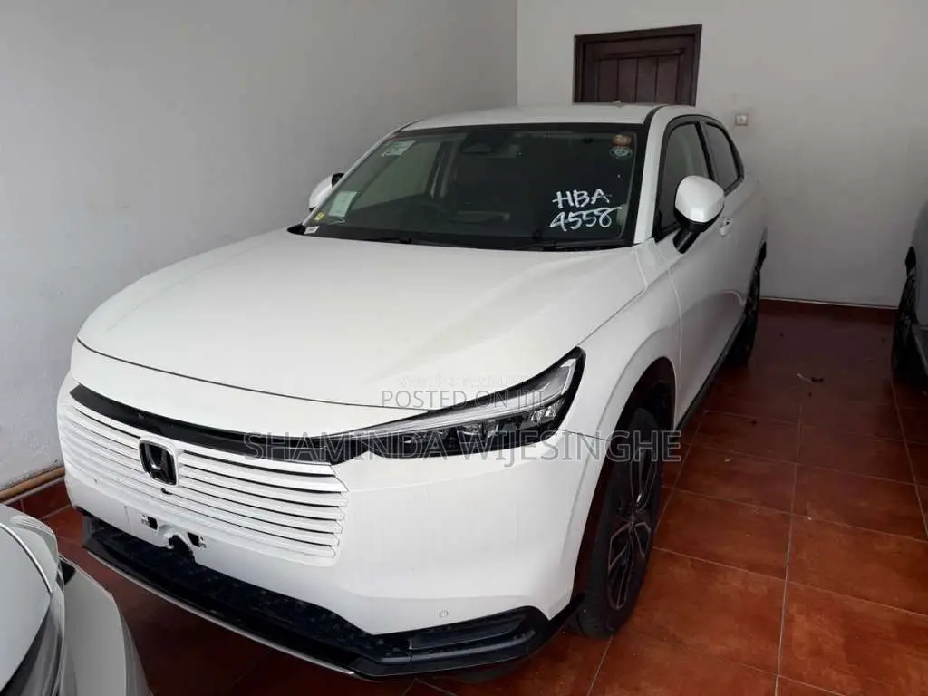 Honda Vezel Premium 2025 SUV Brand New