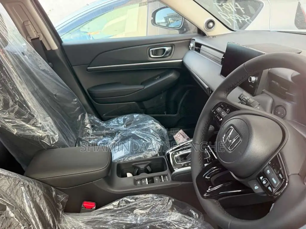 Honda Vezel Premium 2025 SUV Brand New