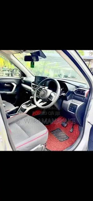Toyota Raize 2020 SUV (Used)