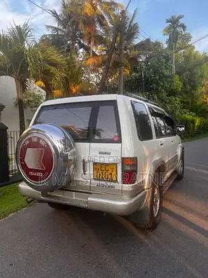 Isuzu Bighorn 1987 SUV (Used)