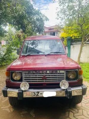 Mitsubishi Pajero 1989 SUV (Used)