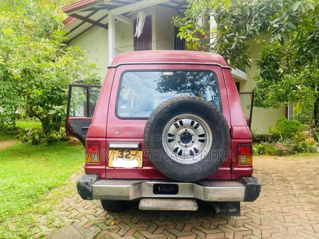Mitsubishi Pajero 1989 SUV (Used)