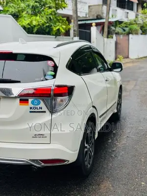 Honda Vezel 2014 SUV (Used)