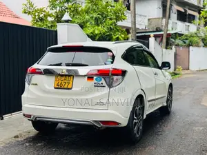 Honda Vezel 2014 SUV (Used)