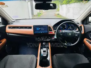 Honda Vezel 2014 SUV (Used)