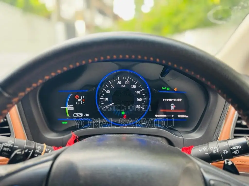 Honda Vezel 2014 SUV (Used)