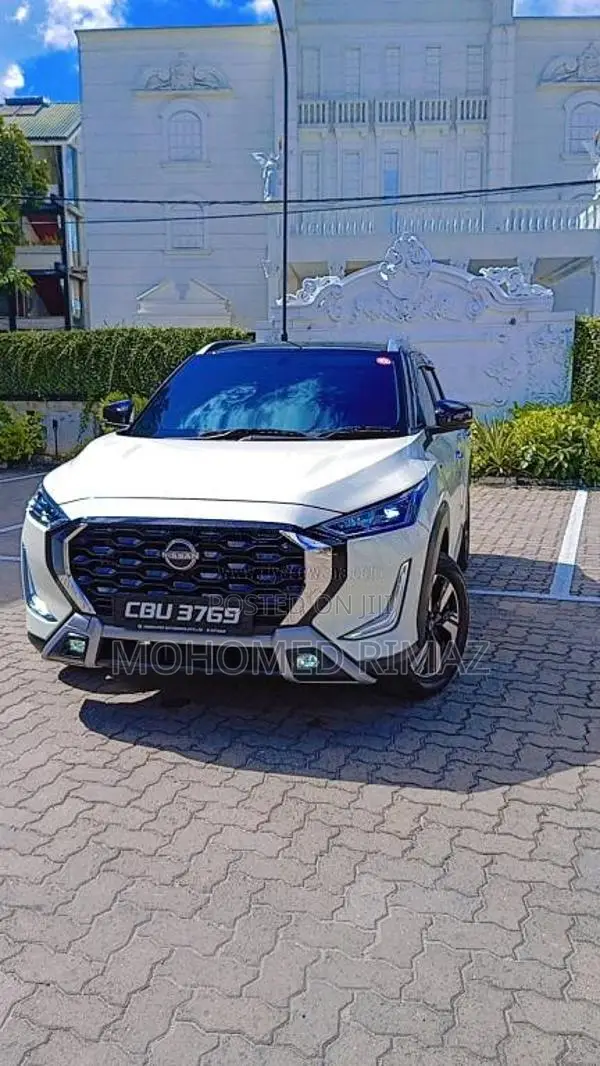 Nissan Magnite Tekna 2026 SUV (Used)