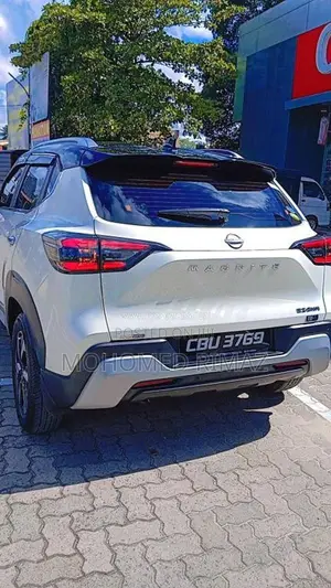 Nissan Magnite Tekna 2026 SUV (Used)