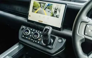Land-Rover Defender 2025 SUV (Used)