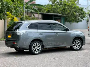 Mitsubishi Outlander 2014 SUV (Used)