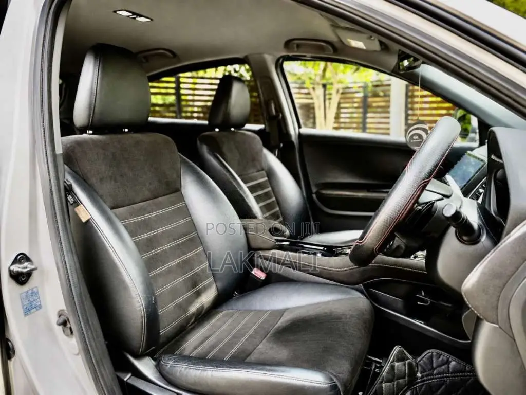 Honda Vezel RS Sensing 2018 SUV (Used)