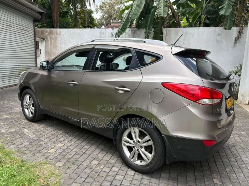Hyundai Tucson 2012 SUV (Used)