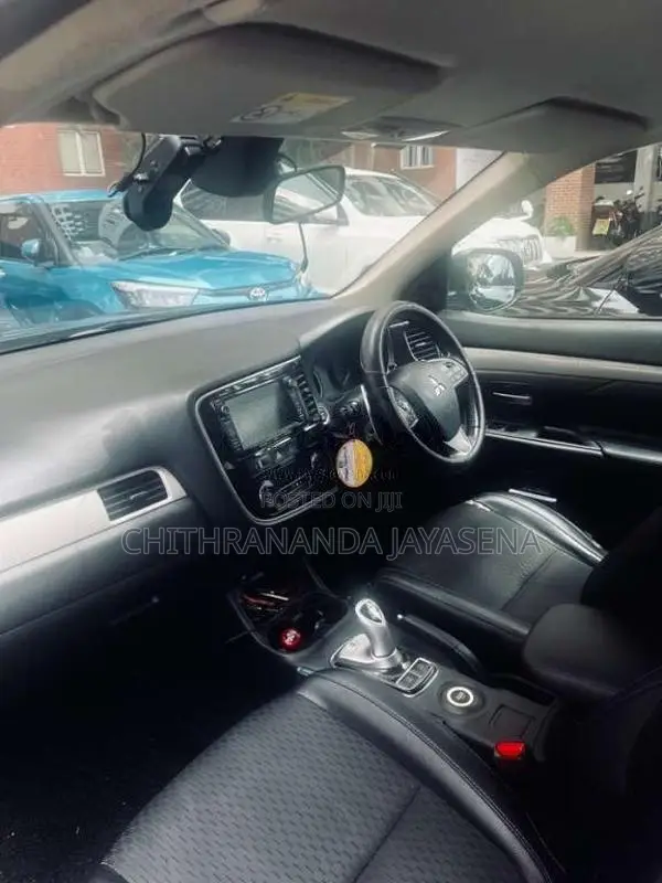 Mitsubishi Outlander Phev 2014 SUV (Used)