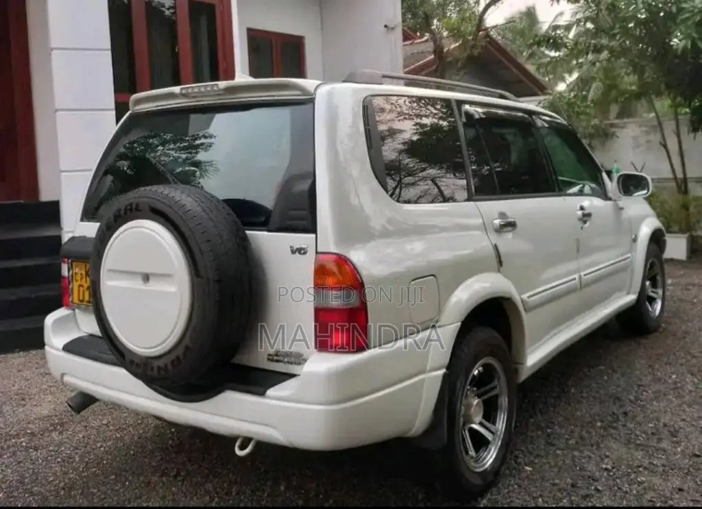 Suzuki Escudo 2005 SUV (Used)