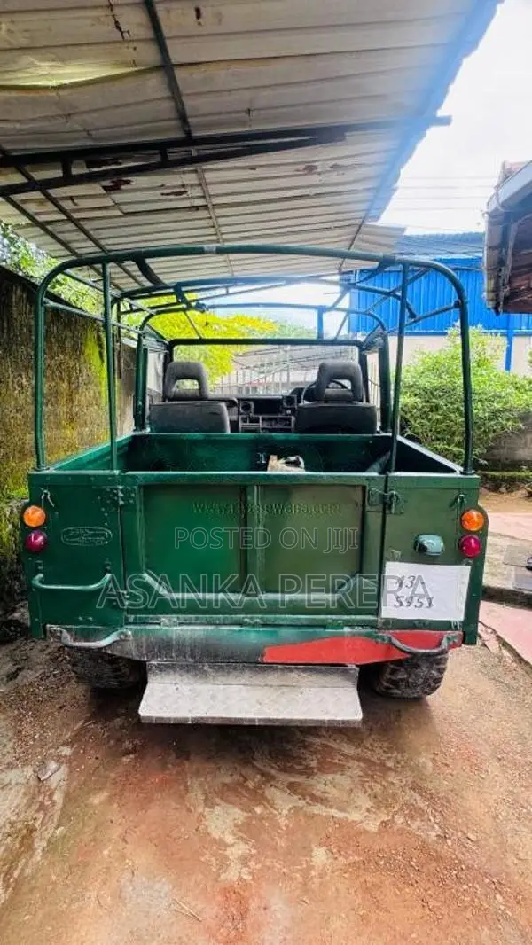 Land-Rover Defender 1980 SUV (Used)