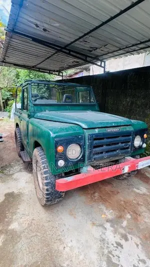 Land-Rover Defender 1980 SUV (Used)