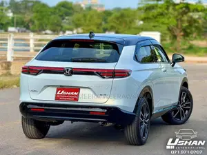 Honda Vezel Z PLAY MOONROOF 2026 SUV Brand New