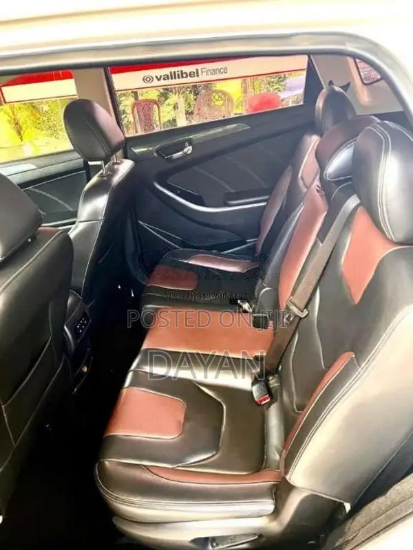 DFSK Glory 2021 SUV (Used)