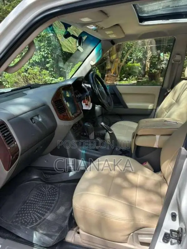Mitsubishi Montero 2000 SUV (Used)